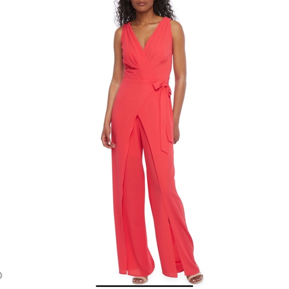 London Style Pants - London Style Sleeveless Jumpsuit